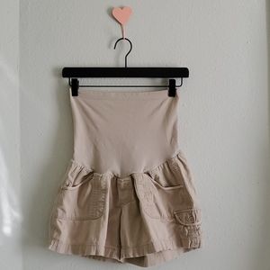 MOTHERHOOD MATERNITY || khaki shorts